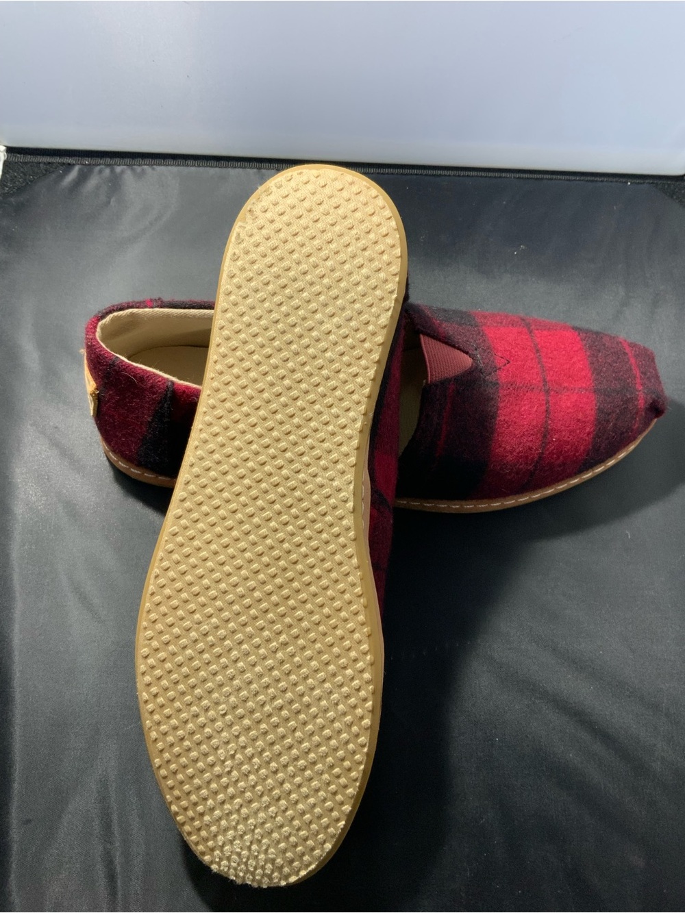 TOMS Shoes Womens 8.5 Classic Alpargata Slip On Red Black Plaid Round Toe